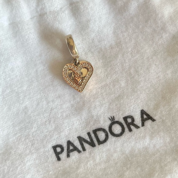 Pandora Sparkling Freehand Heart Dangle Charm - Picture 3 of 5